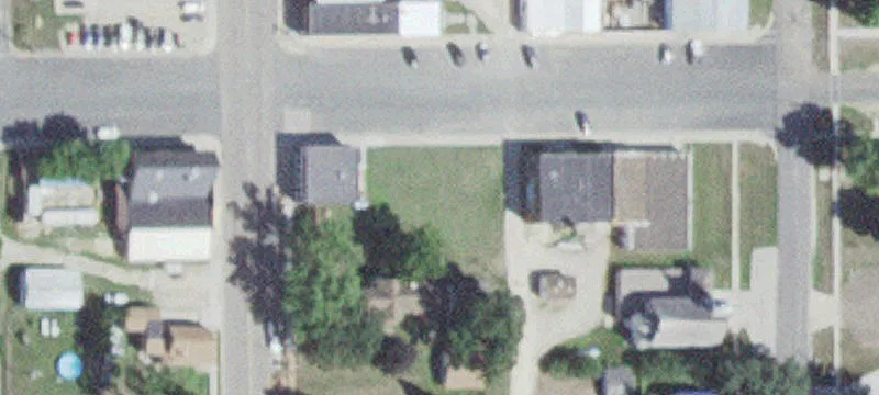 133 Walnut NE St