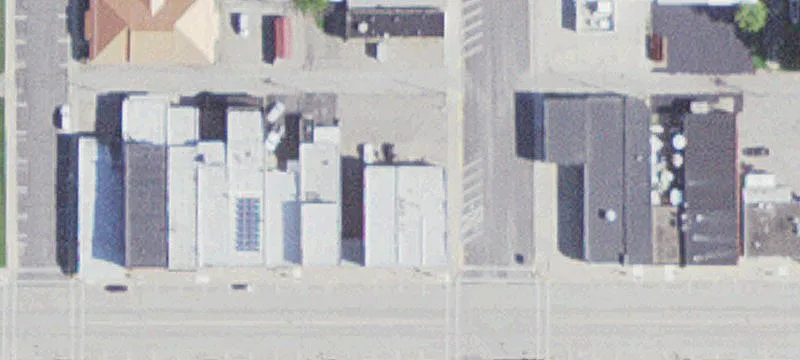 300 Broadway