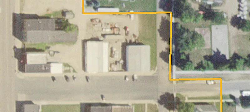 180 Walnut NE St