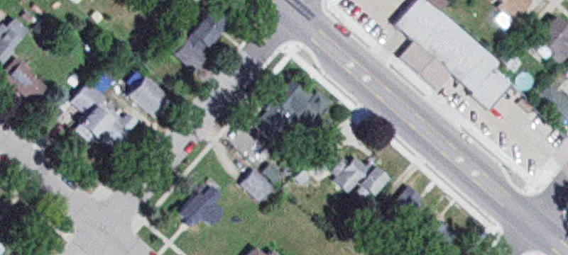 317 Lakeshore Dr