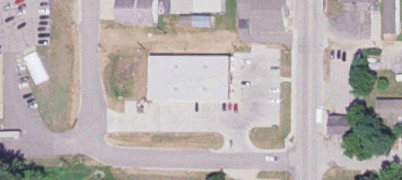 124 8th W St