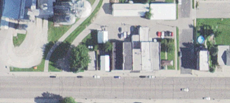 25 Main E St