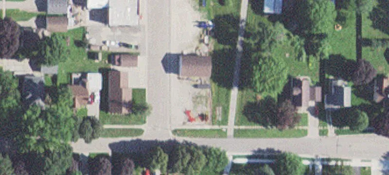 20 Ctr S Ave