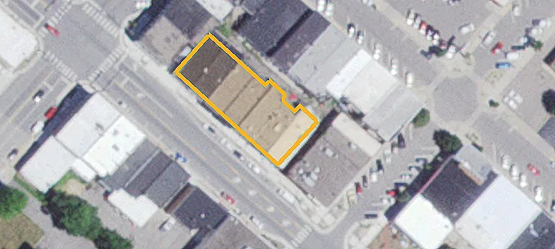 115 Lakeshore Dr