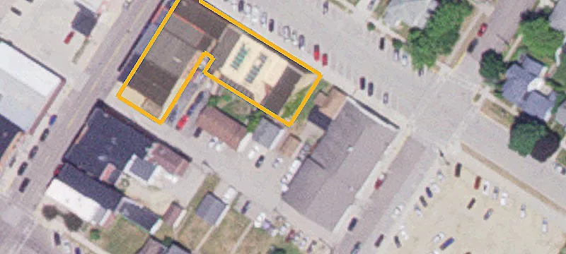 136 Main E St