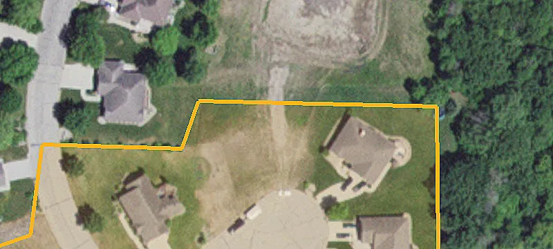1010 Hidden Ct
