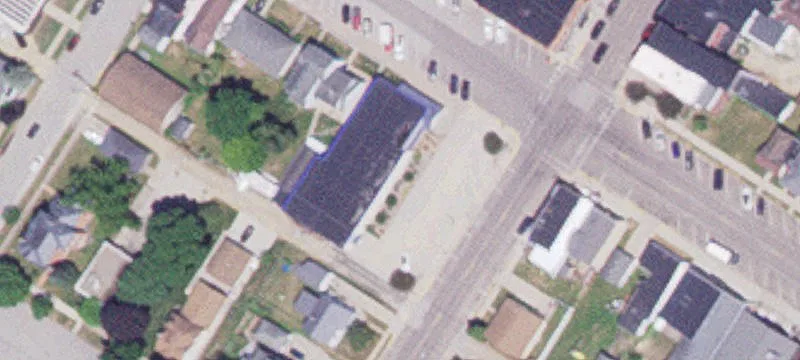 111 2nd W St