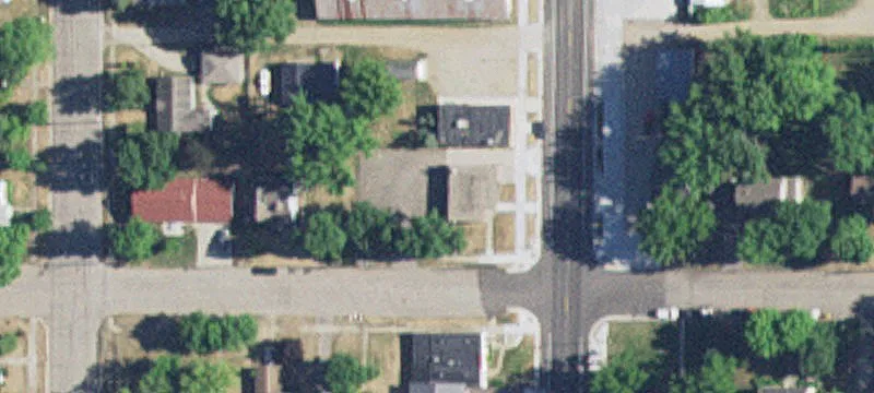 300 Main St