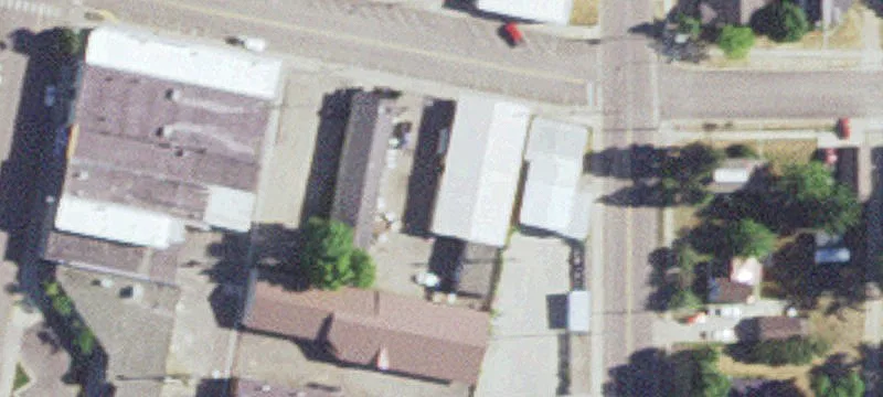 124 James St