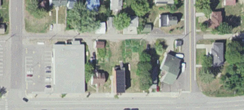 305 Main St