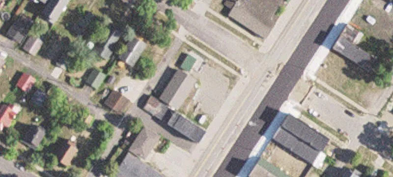 122 Broadway Ave