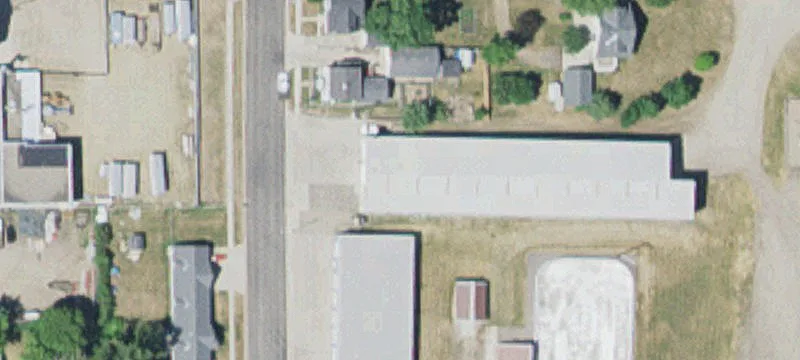 104 Cedar S Ave