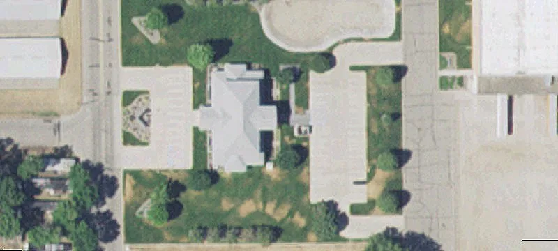 313 Davis Ave