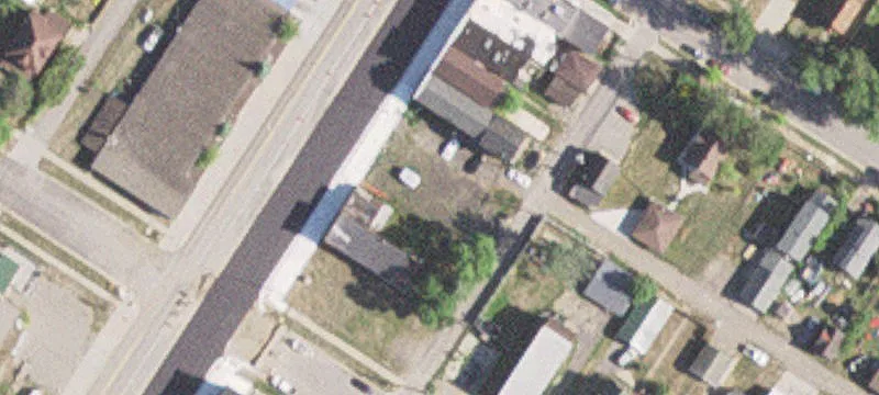 207 Broadway Ave