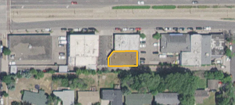 468 University W Ave