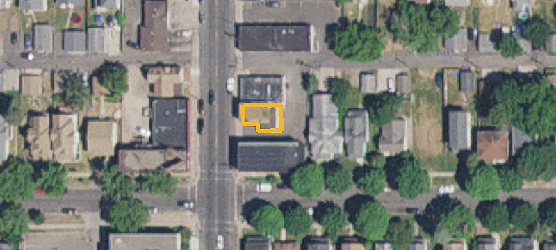 1090 Arc St
