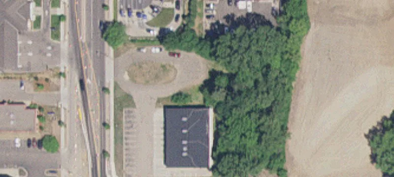 150 Thompson E Ave