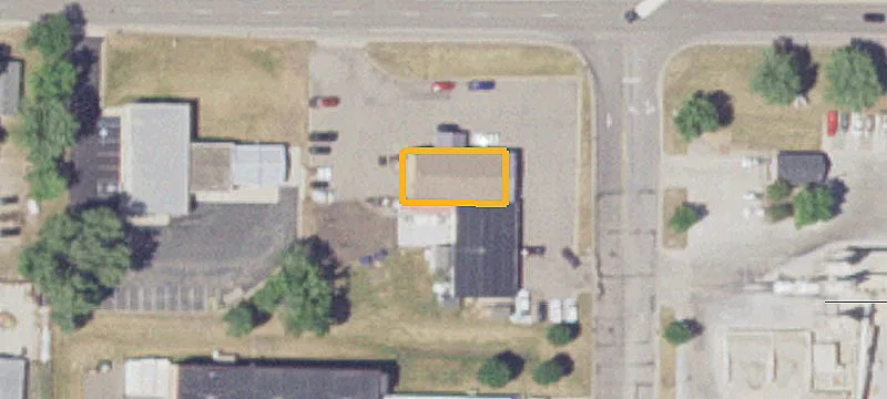 727 Main St