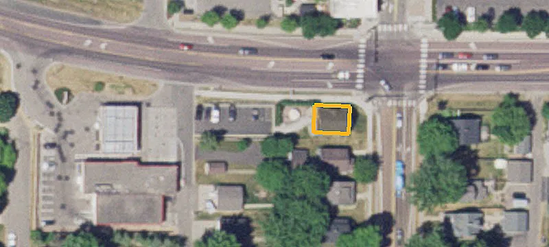 8000 Victoria Dr