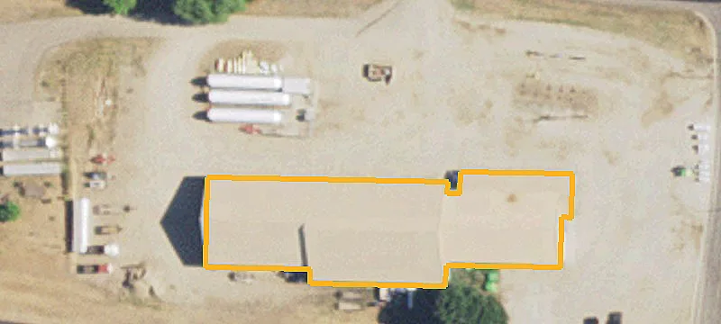 1220 Main St