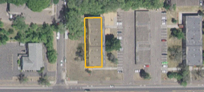 221 Larpenteur W Ave
