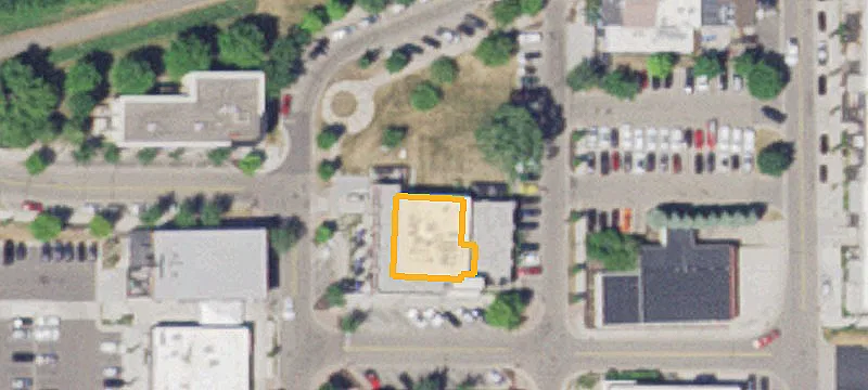 7929 Victoria Dr