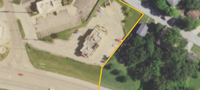 899 Veterans Blvd