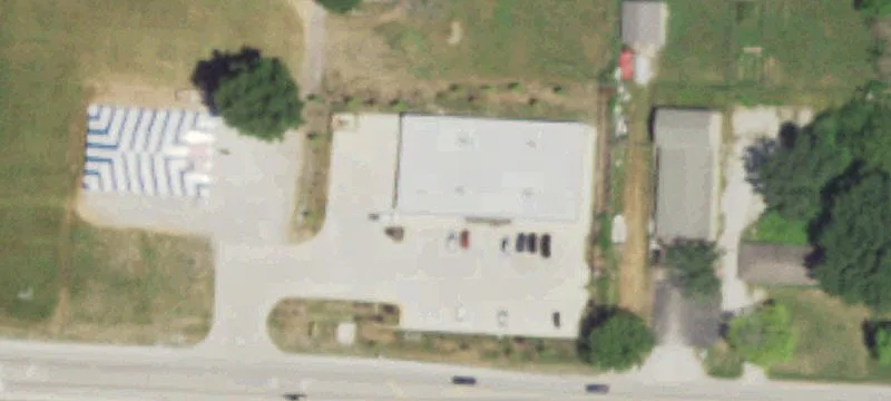 2102 Main St