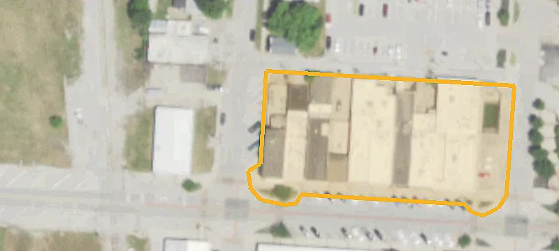 702 Main St