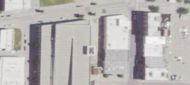 416 College St