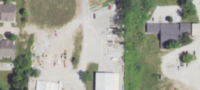 824 Hwy 47th E