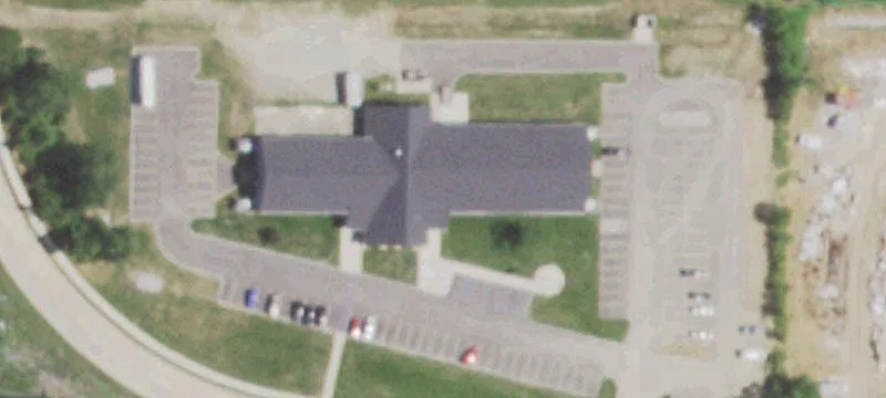 301 Feise Commercial Dr