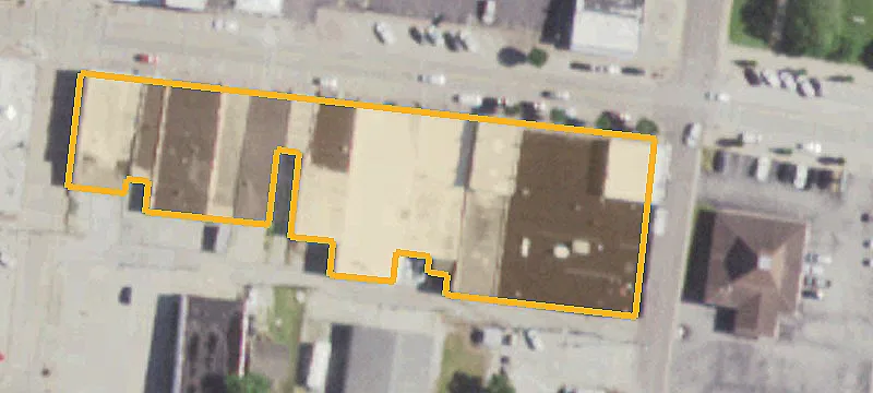 16 Main St