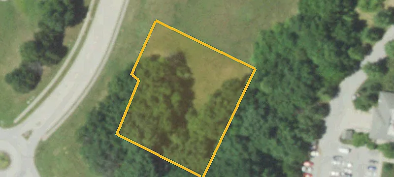 Chinaberry Dr