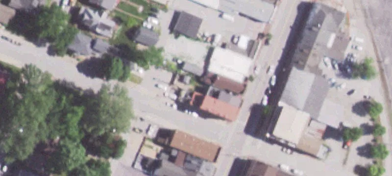 903 2nd St