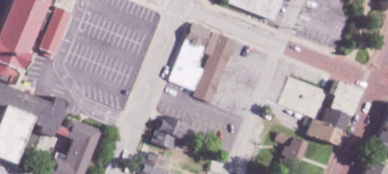 300 2nd St
