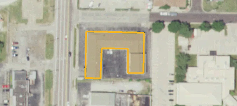 1306 Range Line St