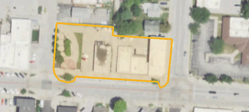 810 Main St