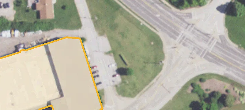 2527 Adie Rd