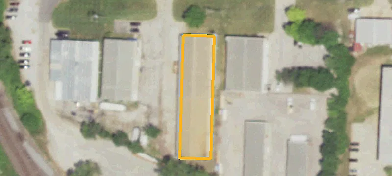 97 Oldham Pkwy