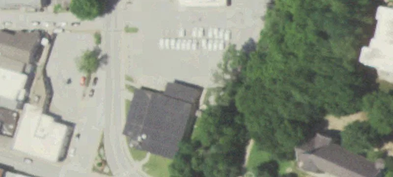 105 Ee St