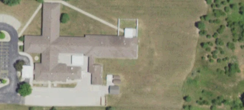 400 Walnut Ln