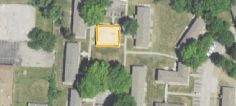13600 White Ave, Unit 401