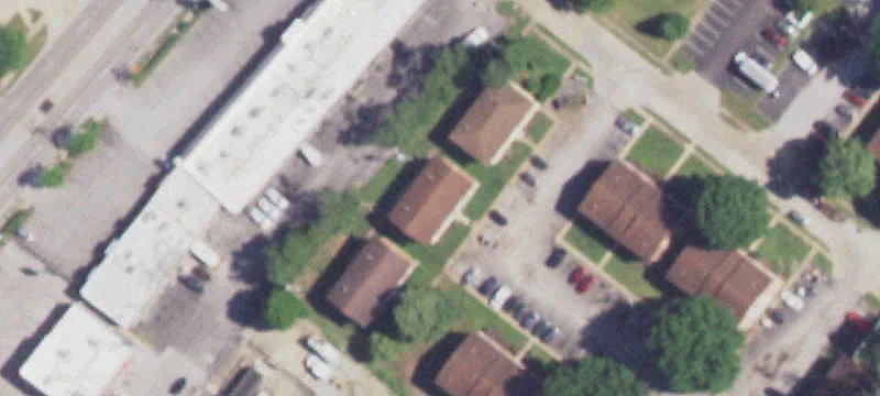 2 Bruce Dr