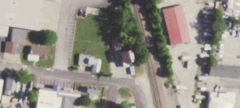 1001 White St