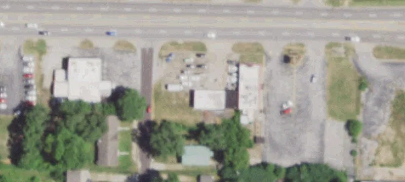 2752 Chestnut Expy