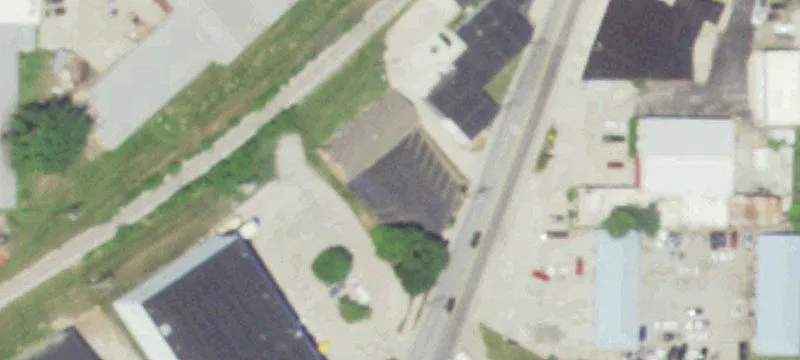 1725 Paris Rd