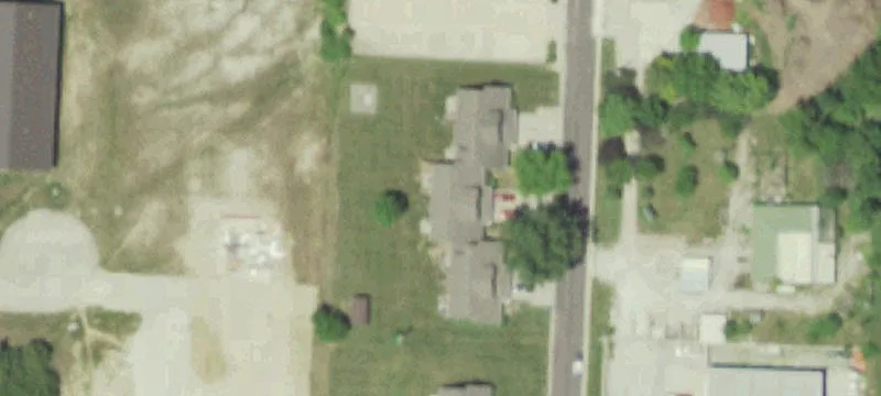 502 Douglas Dr
