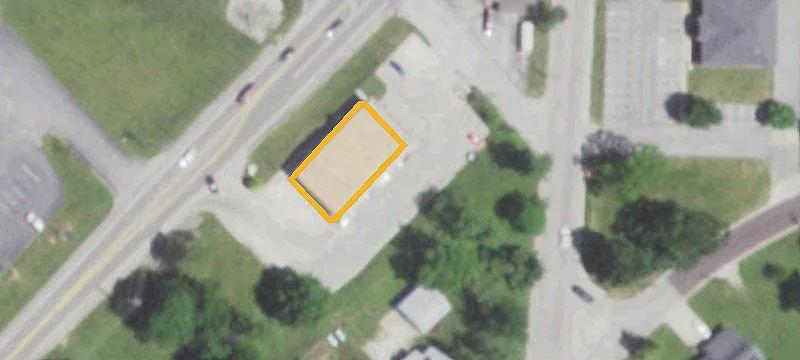 920 Commercial Ave