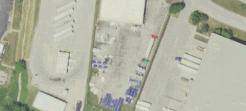 300 Pkwy Dr